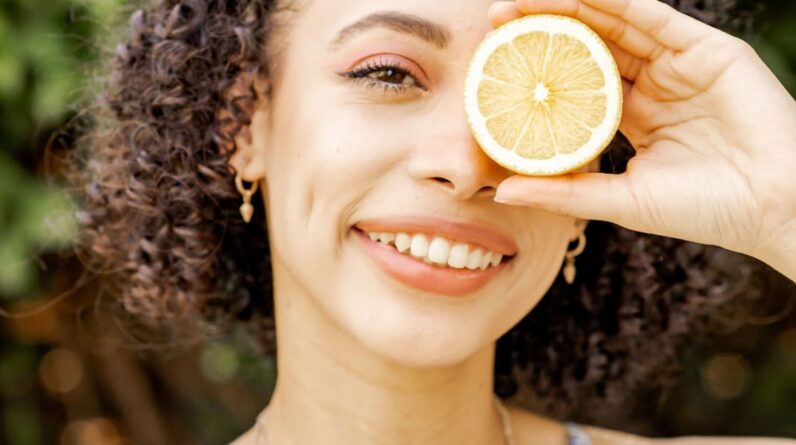 how to get rid of dark spots naturally